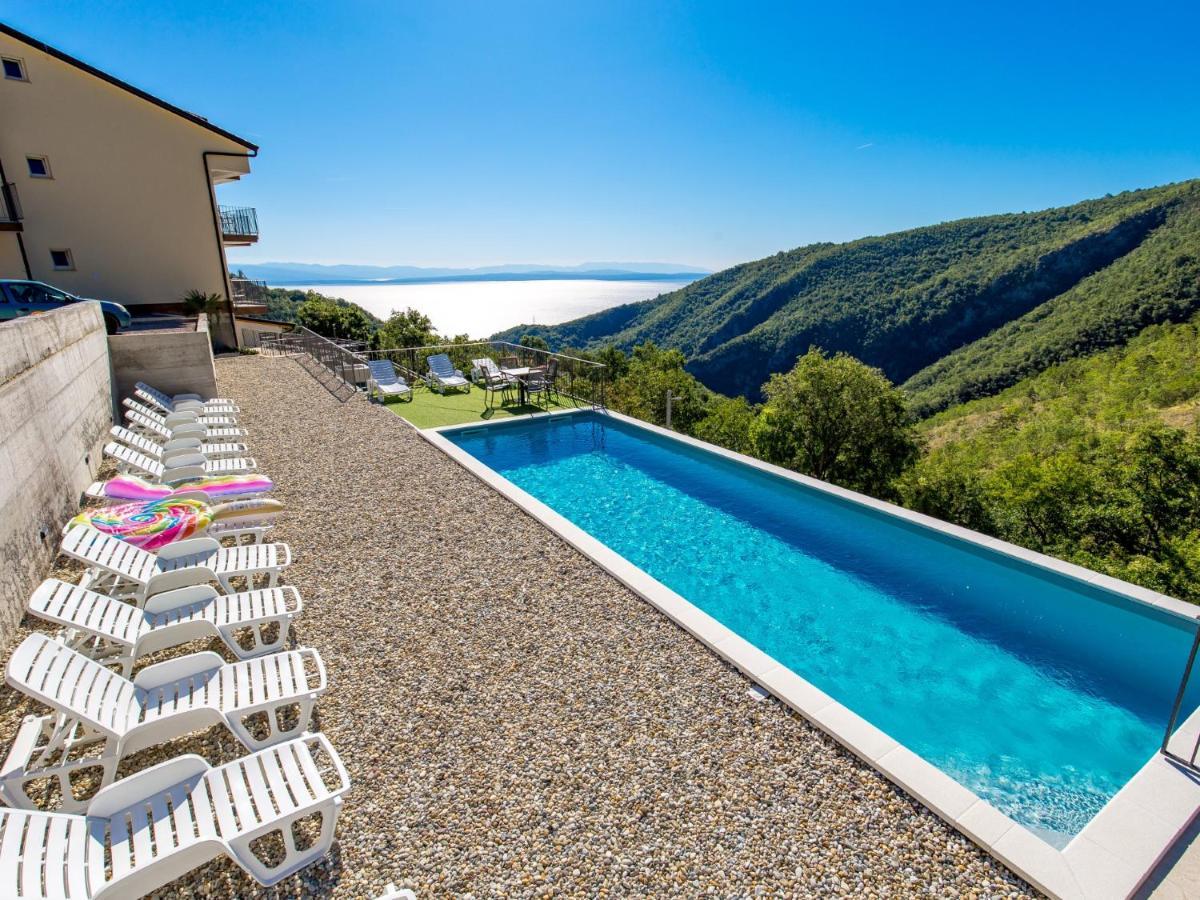 Pansion Villa Betina Lovran Exteriör bild