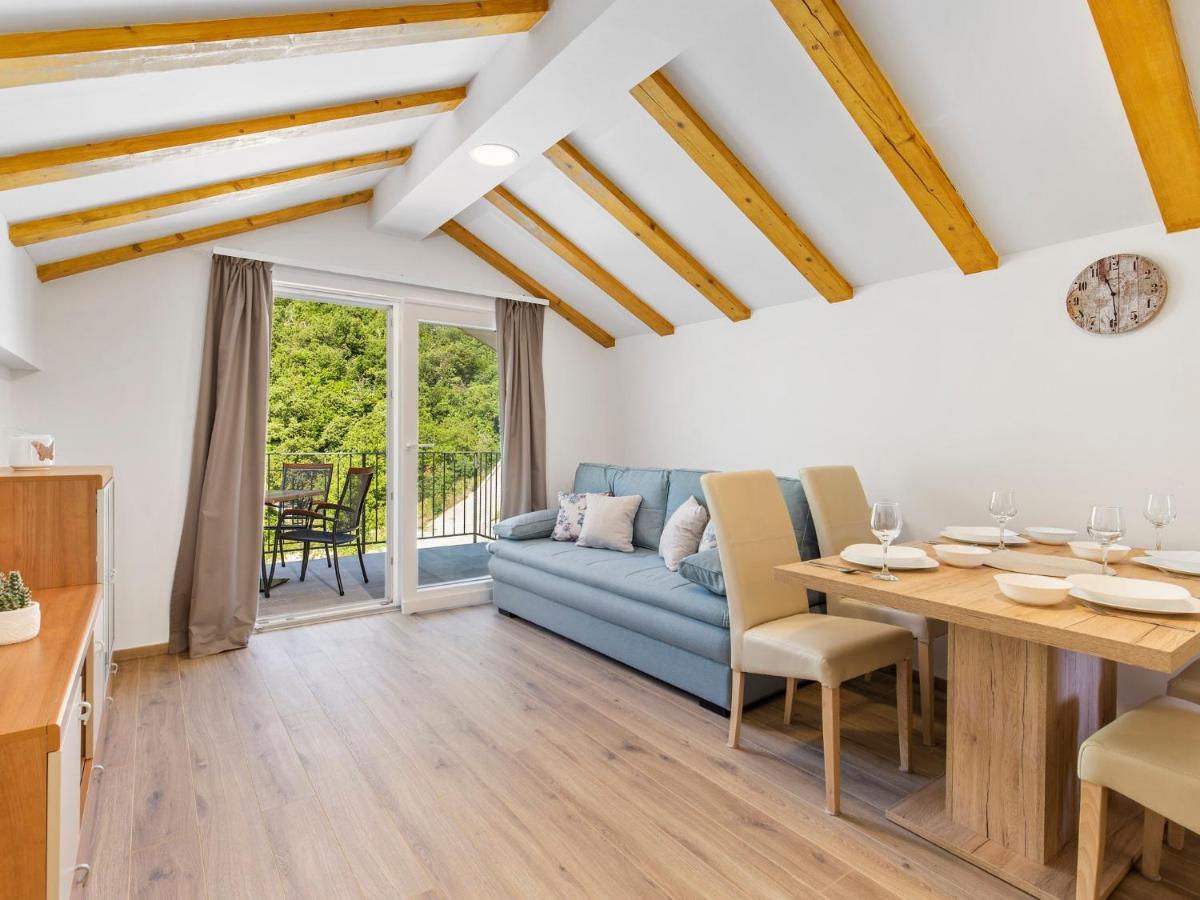 Pansion Villa Betina Lovran Exteriör bild